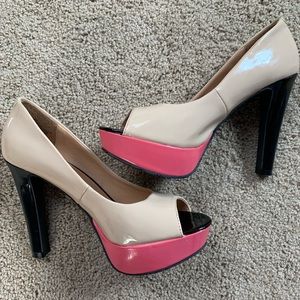 Candie’s color block platform heel (NWOT)